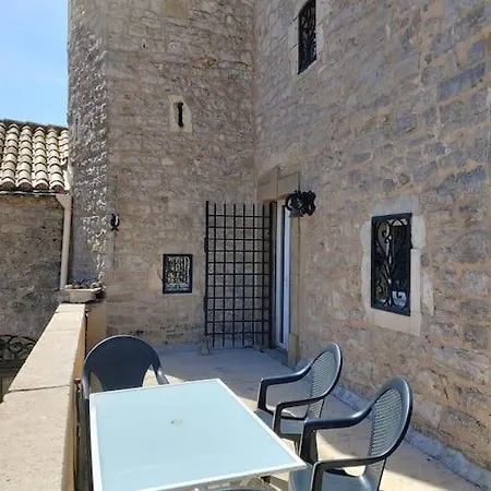 Chateau Medieval Entre Causse Et Mer Le Clapier (Aveyron)