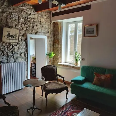 Casa de Férias Chateau Medieval Entre Causse Et Mer *