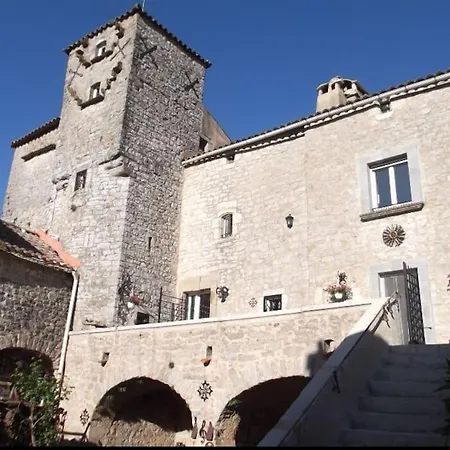 Chateau Medieval Entre Causse Et Mer * Le Clapier (Aveyron)
